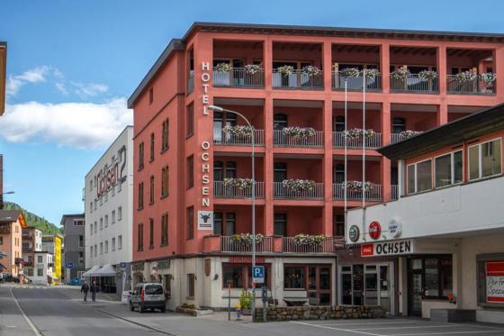 DAVOS: Hotel u. Skipass für 2 - inkl. Wellness Eintritt 7 