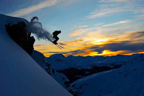 DAVOS: Hotel u. Skipass für 2 - inkl. Wellness Eintritt 14 