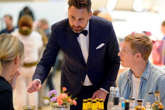 Gin Tasting zu Hause - mit dem Experten für 4 Personen 3 