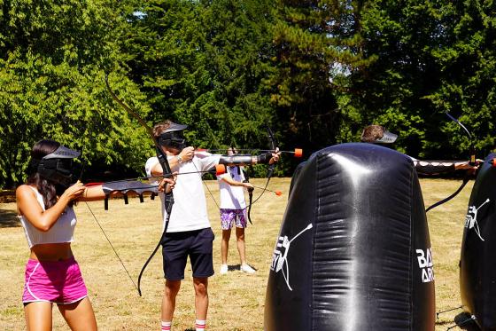 Bogenschiessen im Team - Mix zwischen Paintball und Bogenschiessen für 4 Personen  
