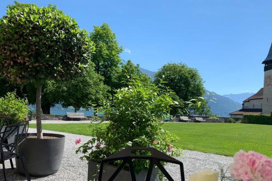 Frühstück im Schloss Spiez - inkl. Schifffahrt 1. Klasse auf dem Thunersee | 2 Personen 5 