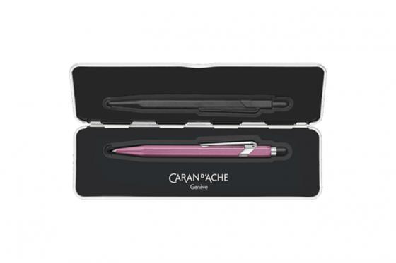 Stylo à bille Caran d'Ache - rose - avec gravure 2 