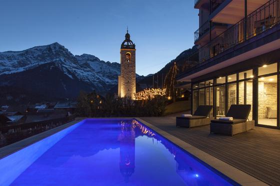 Séjour bien-être en montagne - 1 nuit en chambre Deluxe à Champéry avec spa et petit déjeuner  