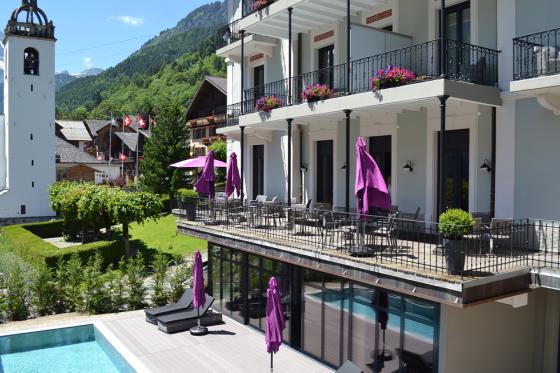 Séjour bien-être en montagne - 1 nuit en chambre Deluxe à Champéry avec spa et petit déjeuner 2 