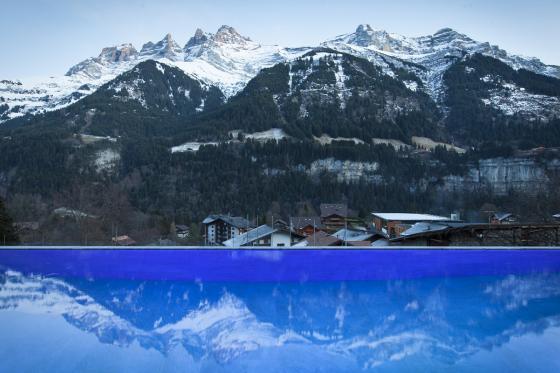 Séjour bien-être en montagne - 1 nuit en chambre Deluxe à Champéry avec spa et petit déjeuner 3 