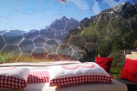 Glas-Iglu mit Hot Tub - für 2 Personen 7 