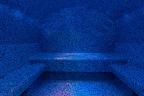 Une nuit 5* à Crans-Montana - Avec wellness & petit déjeuner pour 2 personnes 5 