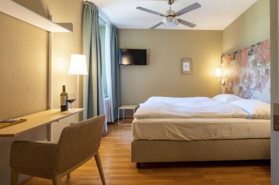 Nuit romantique au Tessin - En chambre de Charme avec menu à 3 plats pour 2 personnes 1 