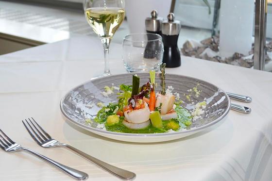 3-Gang-Gourmet-Menü in Yverdon - Vorspeise, Hauptgang & Dessert für 2 Personen 2 