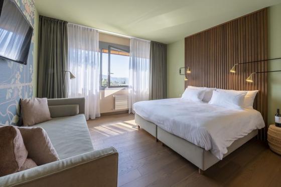 Nuit au Tessin & dégustation de vin - En Junior Suite avec menu à 3 plats pour 2 personnes 6 