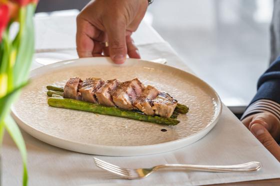 Nuit au Tessin & dégustation de vin - En Junior Suite avec menu à 3 plats pour 2 personnes 12 