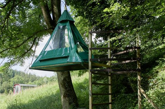 Dormir dans une tente suspendue - Séjour insolite pour 2 personnes 2 
