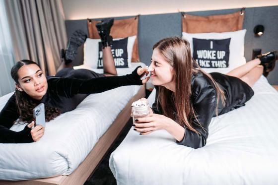 Hotel & Bodyflying in Sion - Übernachtung & Freifallsimulator im Windkanal für 2 Personen 6 