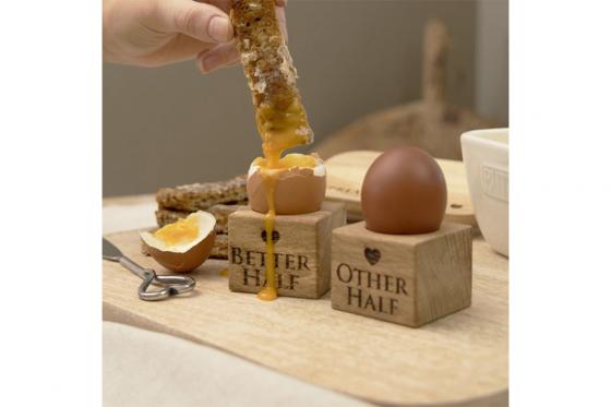 Eierbecher-Set Love - aus Holz 2 