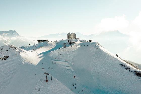 Le Kuklos Drehrestaurant - 3 Gang-Menü mit Panoramablick auf die Alpen für 2 Personen 1 
