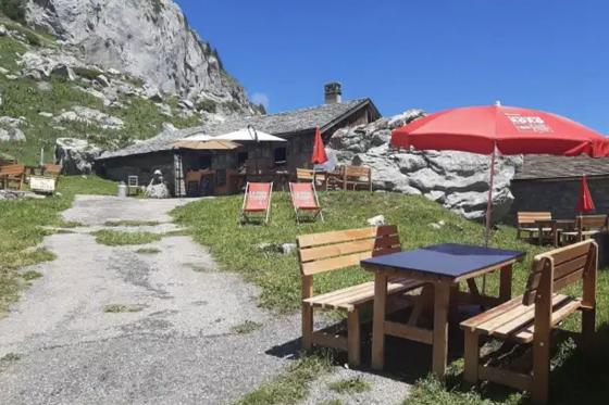 Buvette du Village d'Aï - Planchette & aller-retour en télécabine/télésiège 2 personnes 4 