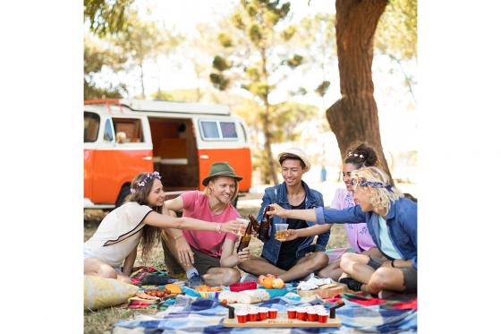Mini Beer Pong - mit roten Bechern 3 