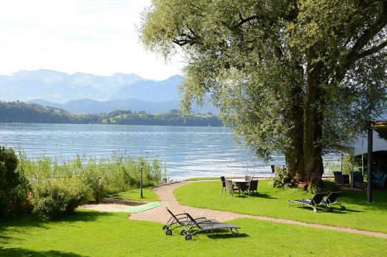 Nuitée au château - au bord du lac, dîner aux chandelles inclus 8 