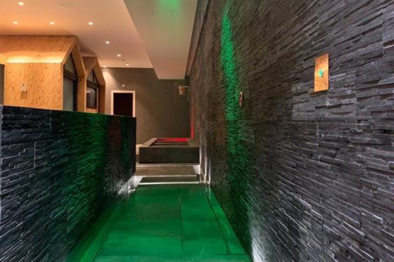 Day spa & repas à Ovronnaz - avec accès illimité aux bains et au spa pour 1 personne 10 