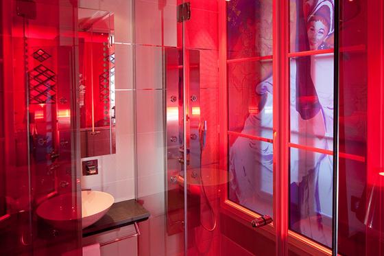 Romantischer Kurzurlaub in Paris - 1 Nacht mit Frühstück und Jacuzzi für 2 2 