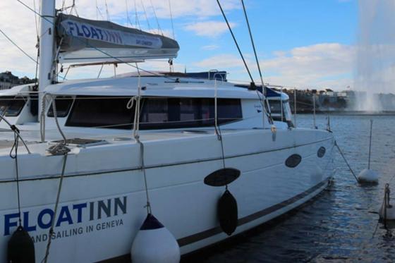 Nuitée sur un catamaran - 1 nuit pour 2 personnes en chambre double, avec petit déjeuner  