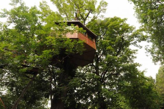 Nuit dans une cabane perchée - pour 2 personnes, petit déjeuner inclus 1 