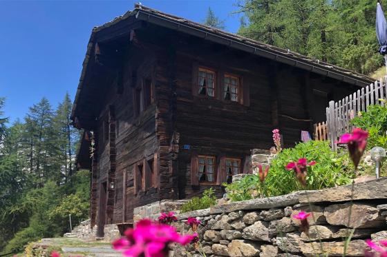 Nuit dans les montagnes - avec petit déjeuner et jacuzzi à l'Atelier 1786  
