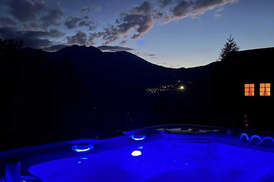 Nuitée à la montagne - 2 nuits avec petit déjeuner et 1h de jacuzzi à l'Atelier 1786 2 