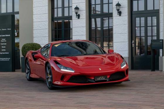 Location d'une Ferarri F8 Tributo - sans limite de kilomètres pour 3 heures  