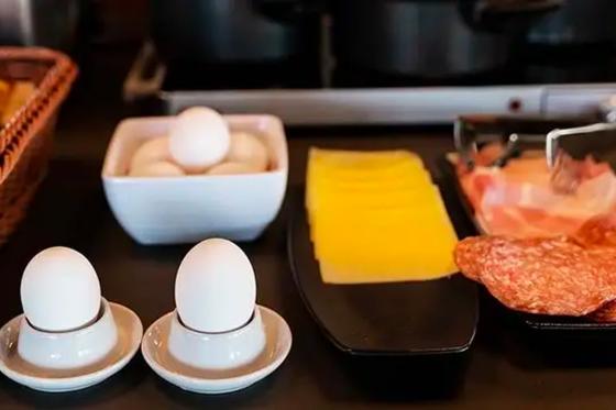 Nuit au B&B Hôtel Geneva Airport - Avec petit déjeuner & parking inclus | pour 2 personnes 7 