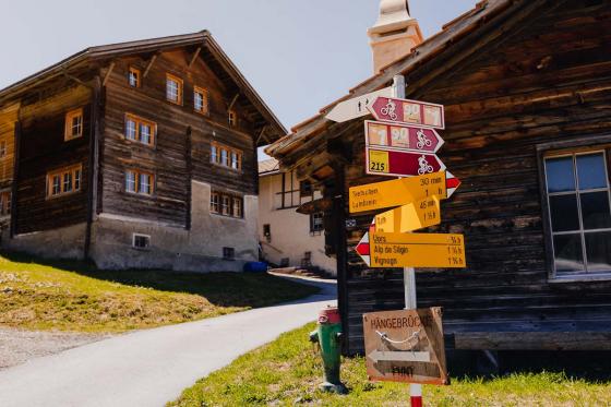 Bubble-Suite Übernachtung - mitten im Bündner Alpental inkl. Frühstück für 2 Personen | wochentags 16 