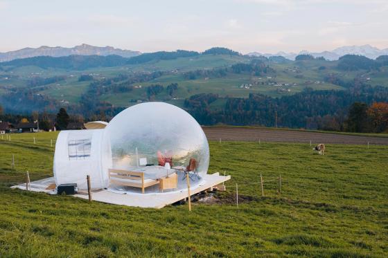Bubble-Suite Übernachtung -  mit Ausblick auf die Berner Alpenkette für 2 Personen | wochentags 5 
