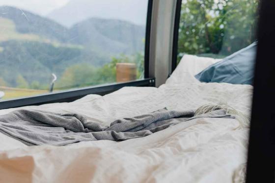 Nuit dans une télécabine - En semaine, avec vue sur les Alpes bernoises pour 2 personnes 2  Nuit dans une télécabine - En semaine, avec vue sur les Alpes bernoises pour 2 personnes 2