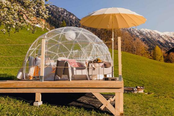 Bubble-Suite Übernachtung - mit Weitblick unter dem Birnenbaum für 2 Personen | wochentags 1 