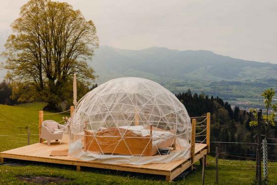 Bubble-Suite Übernachtung - inkl. Frühstückskorb & Aussicht auf die Berge | wochentags 2 