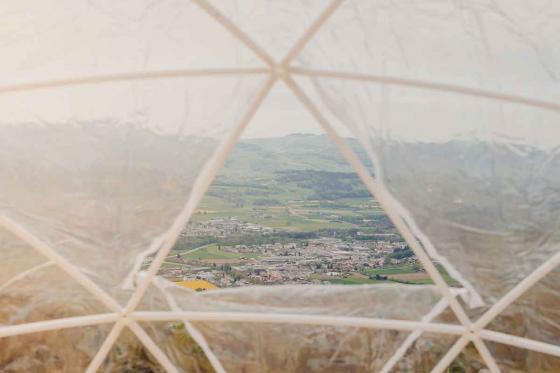 Bubble-Suite Übernachtung - inkl. Frühstückskorb & Aussicht auf die Berge | wochentags 5 