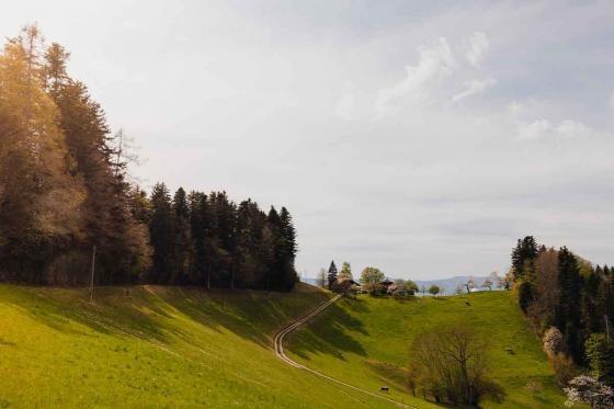 Bubble-Suite Übernachtung - inkl. Frühstückskorb & Aussicht auf die Berge | wochentags 9 