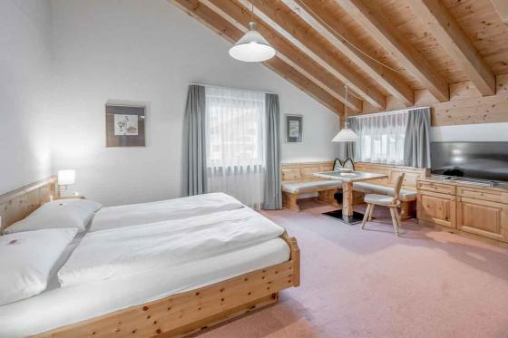 Wellness à Samnaun - 1 nuit avec petit déjeuner & accès au spa pour 2 personnes 2  Wellness à Samnaun - 1 nuit avec petit déjeuner & accès au spa pour 2 personnes 2