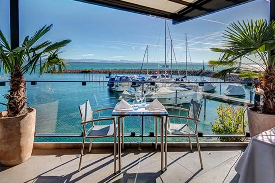 Séjour au lac de Neuchâtel - avec cocktail au Waves et petit déjeuner pour 2 personnes 7 