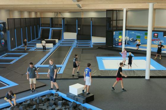 Wavesurf & trampolines - 2 heures pour 2 personnes dès 8 ans 4 