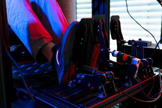 Simulateur de course - 30 minutes, pour 2 personnes   Simulateur de course - 30 minutes, pour 2 personnes