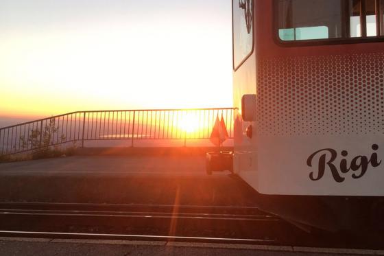 Schwebendes Restaurant - Atemberaubendes Dinner auf der Rigi für 2 Personen 5 