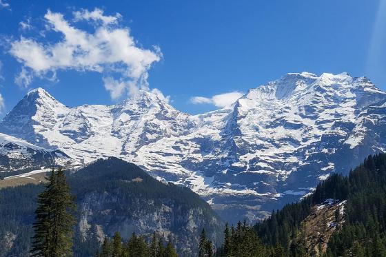 Heli-Fondue - Eiger, Mönch, Jungfrau - 15 Min. Flug für 1 Pers. inkl. Käsefondue 7 