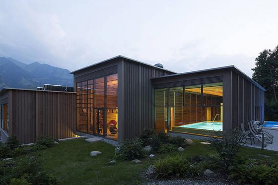 Day Spa au bord du lac de Sarnen - Entrée journalière, sac de bien-être inclus, pour 2 personnes 1 