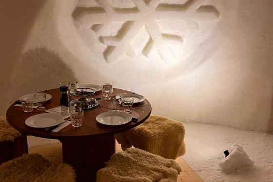 Fondue dans un igloo - Fondue au fromage à volonté pour 2 personnes 3 