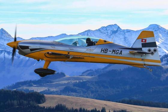 Vol de voltige dans les Alpes - Vol en avion d'env. 20 min au départ de Sion pour 1 personne 3 