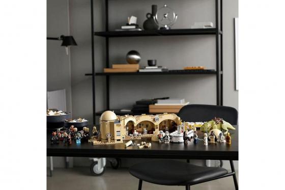 LEGO Star Wars - Mos Eisley Cantina (75290) 3 