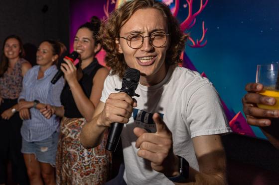 Karaoke Time - 2 Stunden private Karaoke Box bis zu 5 Personen 1  Karaoke Time - 2 Stunden private Karaoke Box bis zu 5 Personen 1