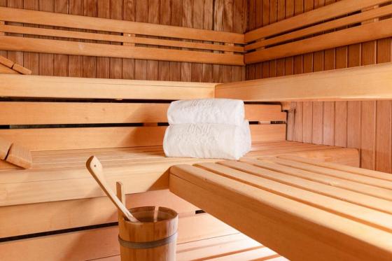 Day Spa & Aroma Öl Massage - inkl. 50min Ganzkörper Massage im Grand Hotel National für 1 Person 3 