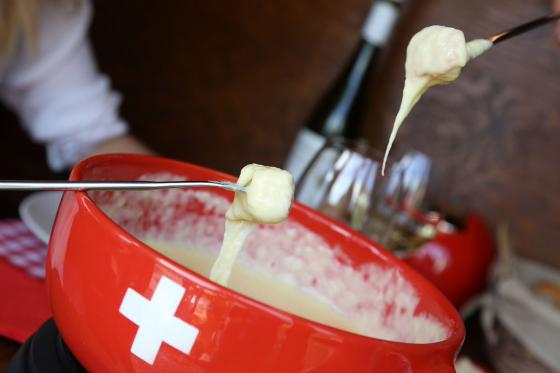 Wintererlebnis in Brambrüesch - mit Abendschlitteln & Fondueplausch für 2 Erwachsene 4 